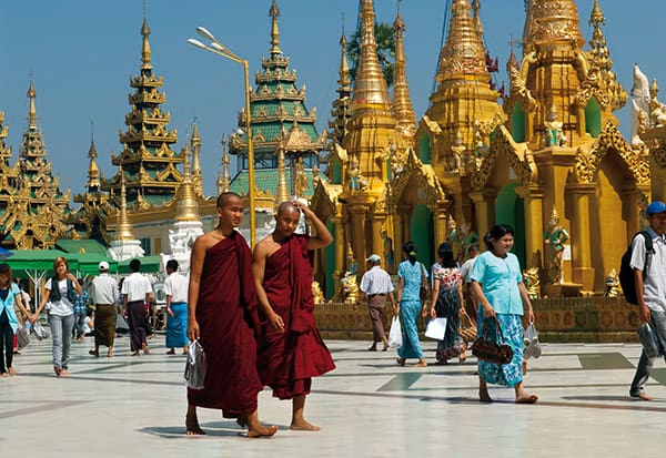 Pagoda Shwedagon w Rangunie wprost ocieka złotem, podobnie jak pagoda Shwezigon w Paganie. To&nbsp;dwie najbardziej znane, złote świątynie Birmy.