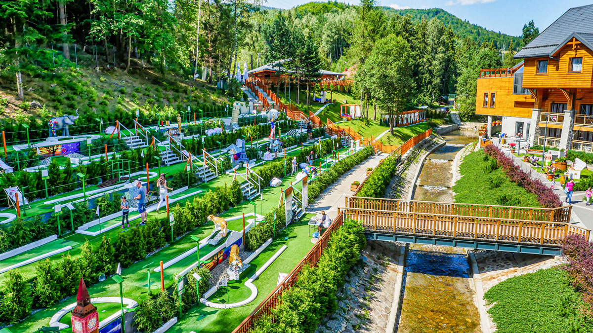 Czarny Potok, hotel dla rodzin z dziecmi w Krynicy Zdroju Czarny Potok, hotel dla rodzin z dziecmi w Krynicy Zdroju